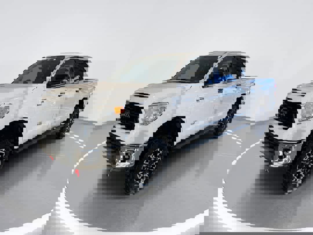 Used 2017 Toyota Tundra SR5 image 1