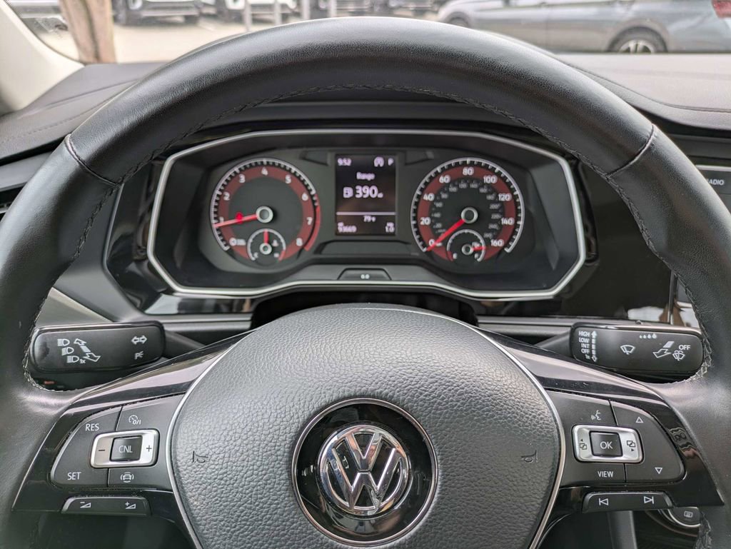 Used 2019 Volkswagen Jetta SE FWD image 36