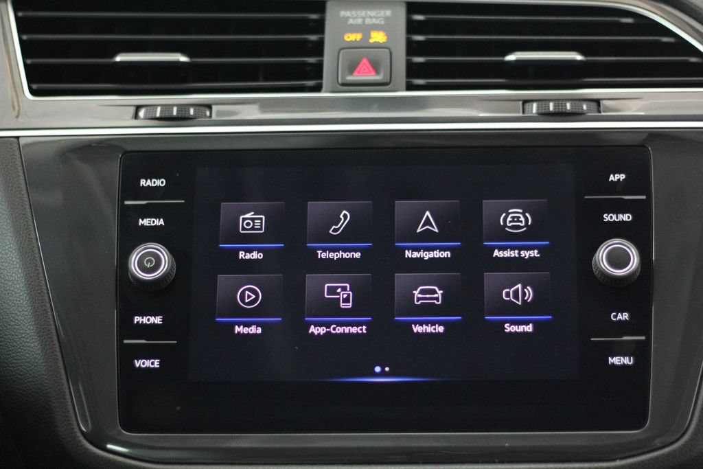 Used 2021 Volkswagen Tiguan SE w/ Panoramic Sunroof Package AWD/4WD image 20