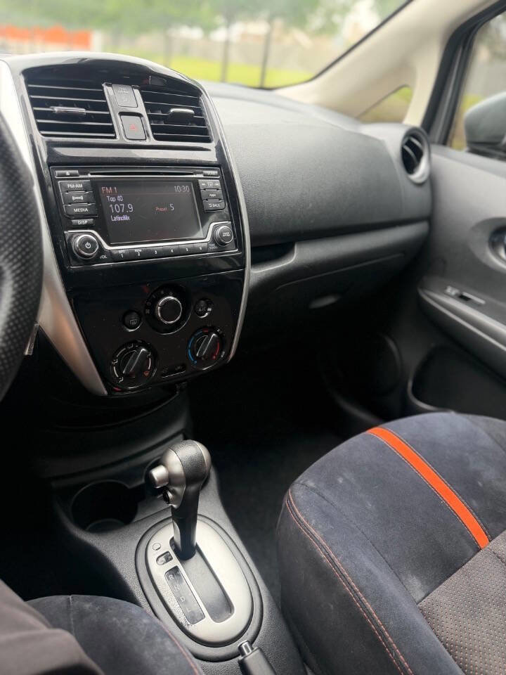Used 2015 Nissan Versa Note SR w/ SR Convenience Package FWD image 11