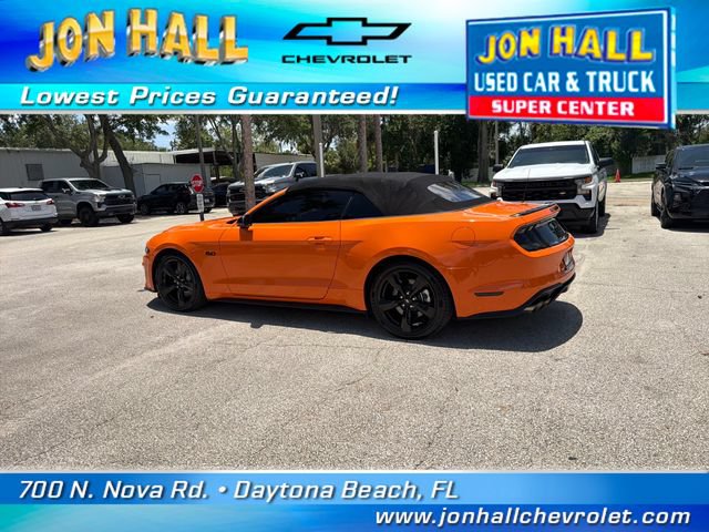 Used 2021 Ford Mustang GT Premium w/ Equipment Group 401A RWD image 4