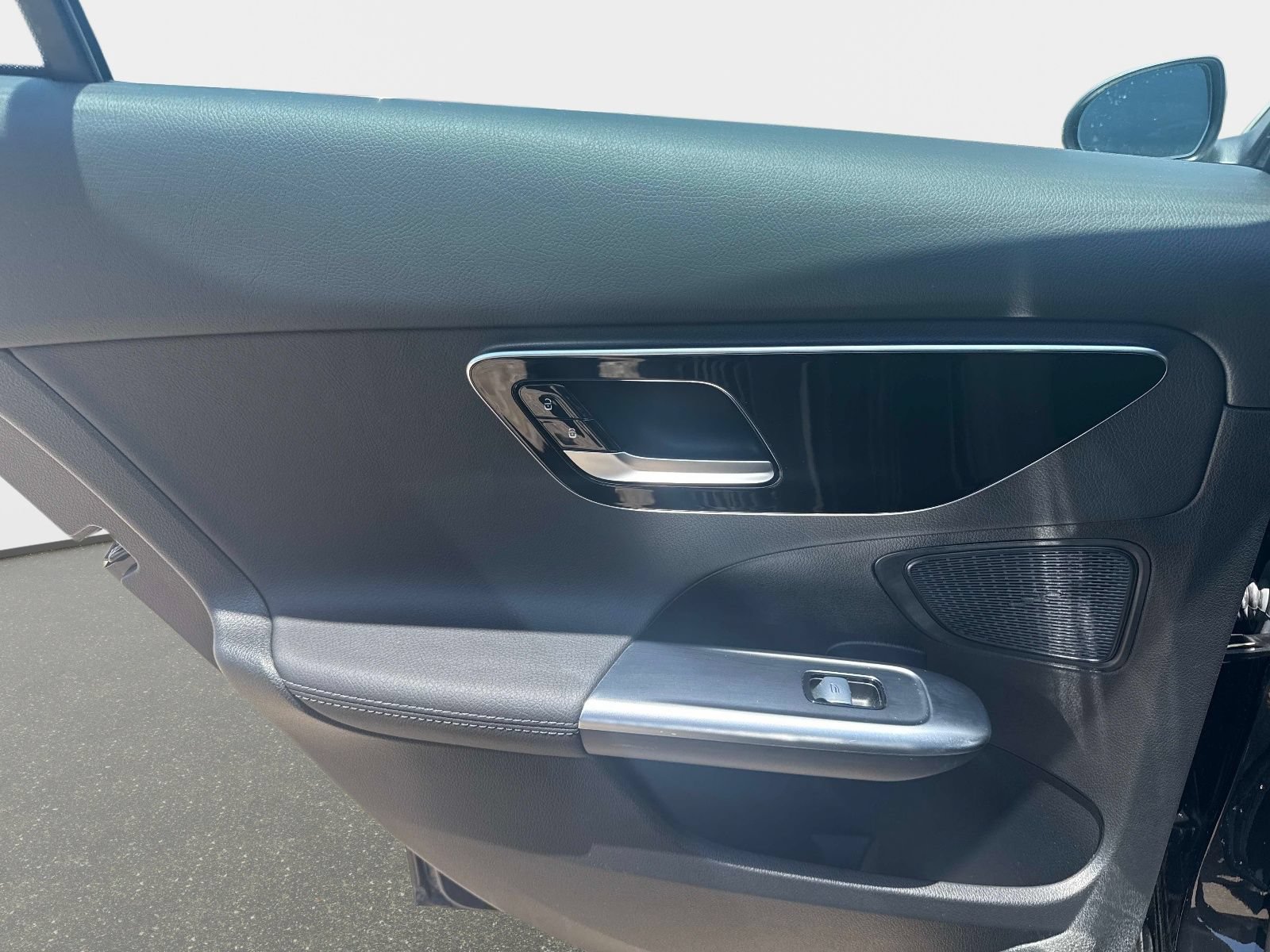 Used 2025 Mercedes-Benz C 300 Sedan image 12