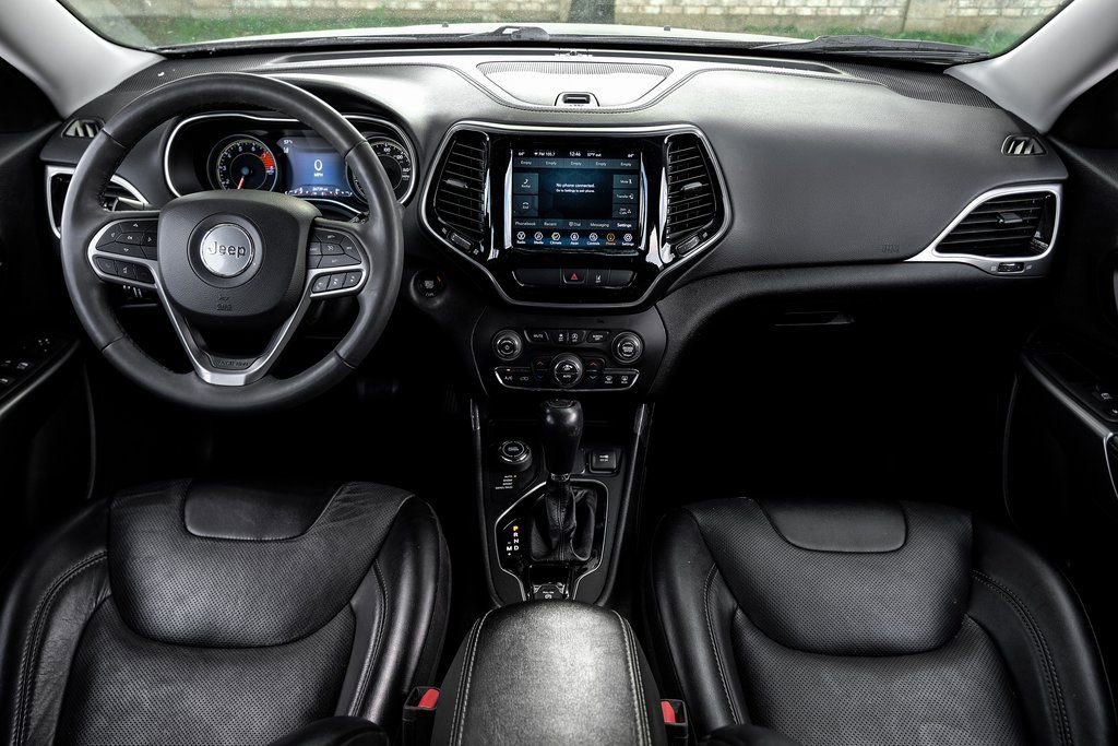 Used 2022 Jeep Cherokee Limited image 5