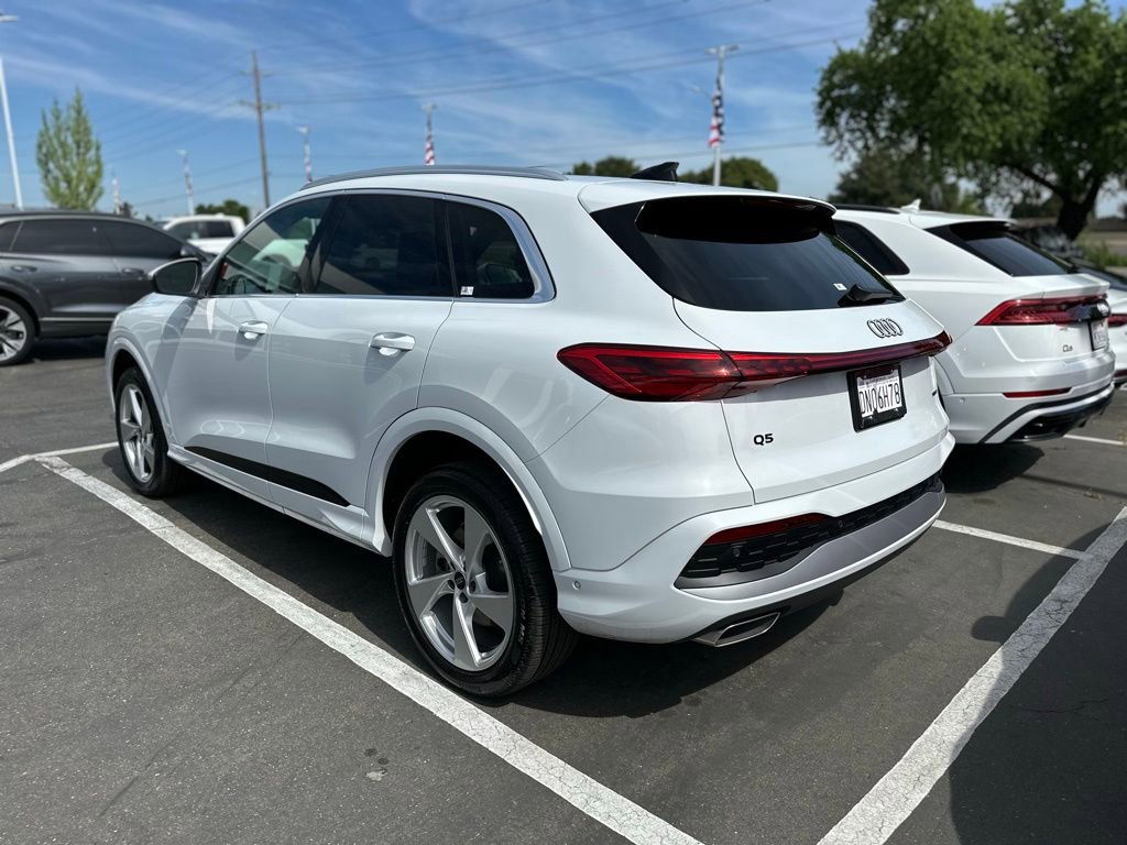 Used 2025 Audi Q5 Premium Plus w/ Premium Plus image 4