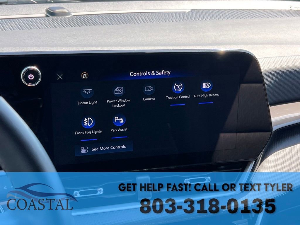 Used 2025 Chevrolet Equinox LT w/ Convenience Package II image 39