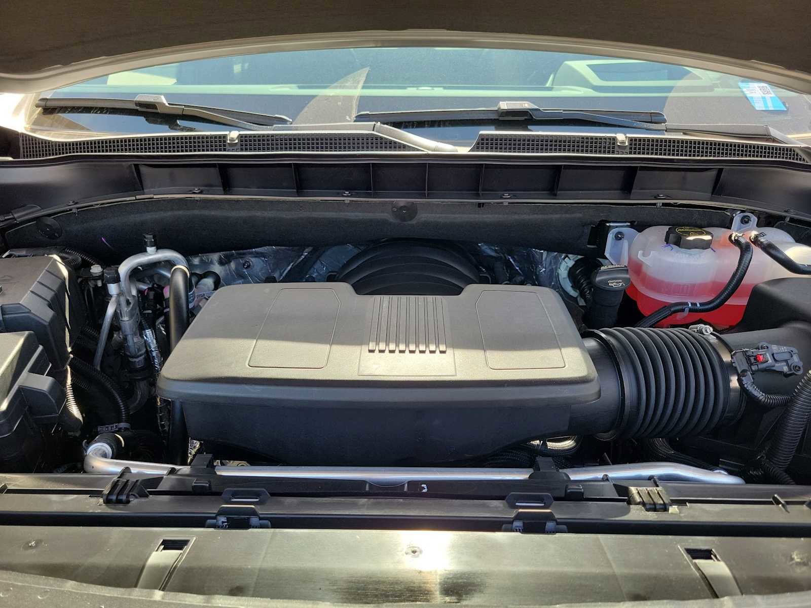 New 2026 Chevrolet Suburban High Country image 5