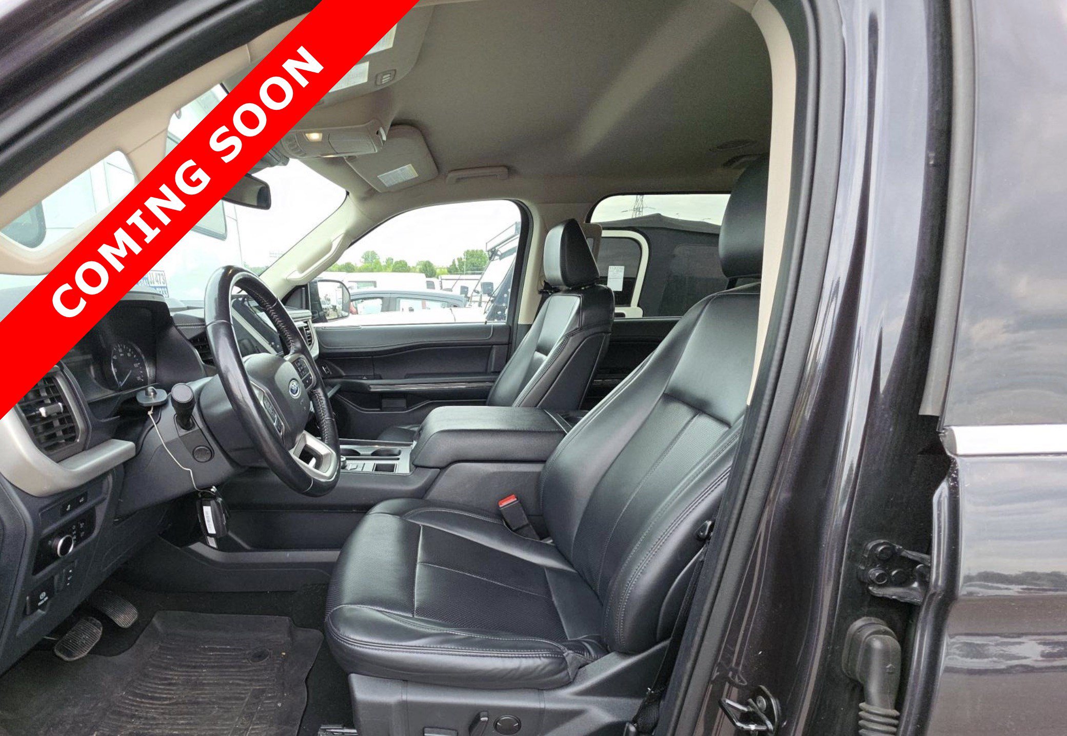 Used 2024 Ford Expedition Max XLT RWD image 5