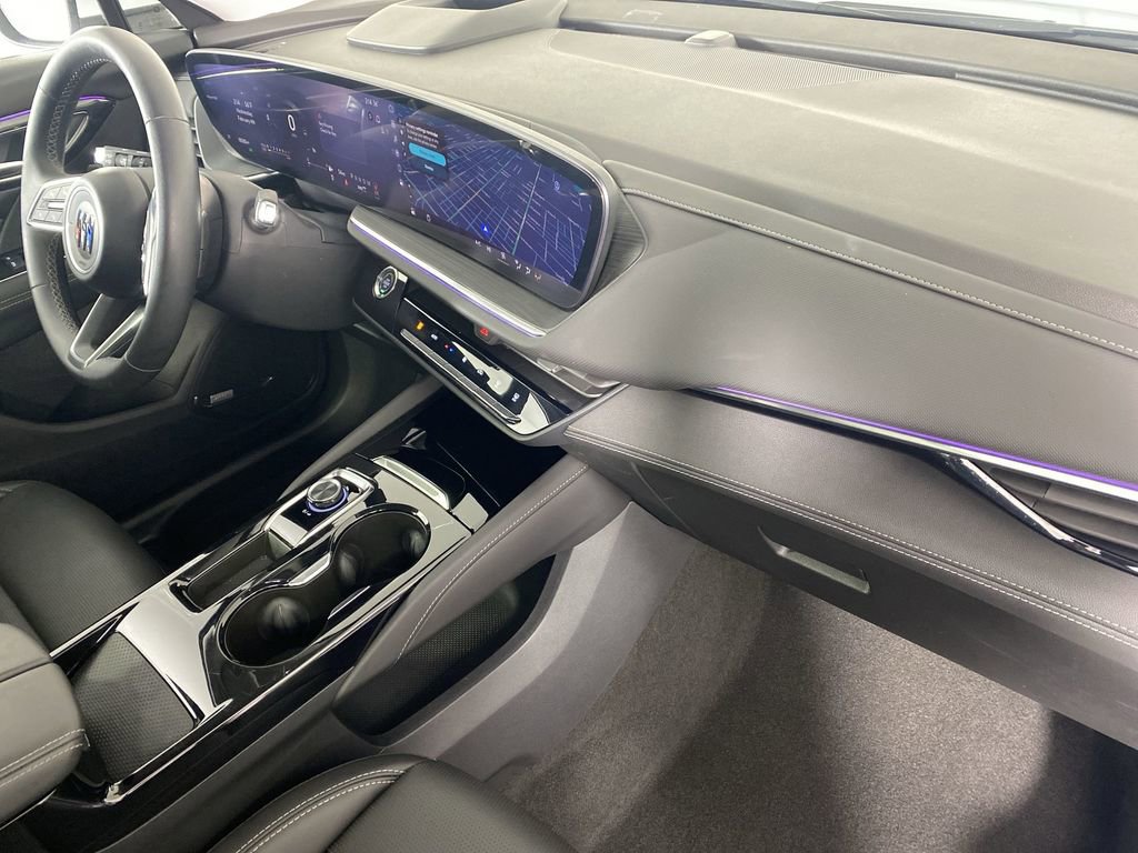 Certified 2025 Buick Envision Preferred image 30