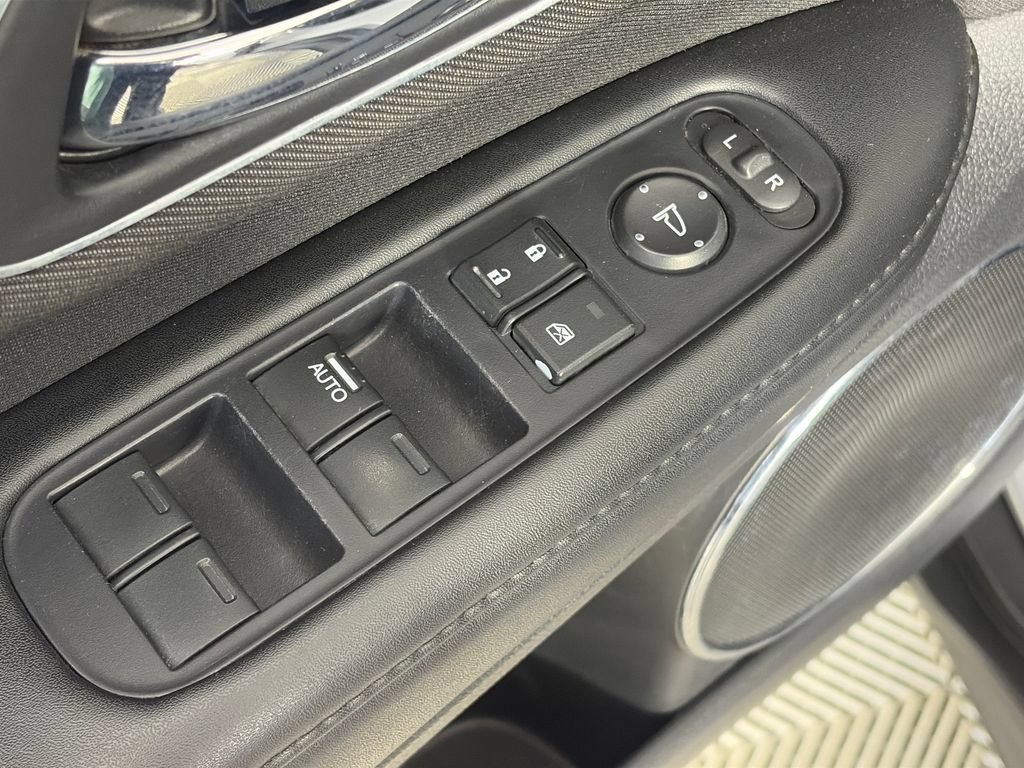 Used 2022 Honda HR-V EX image 25