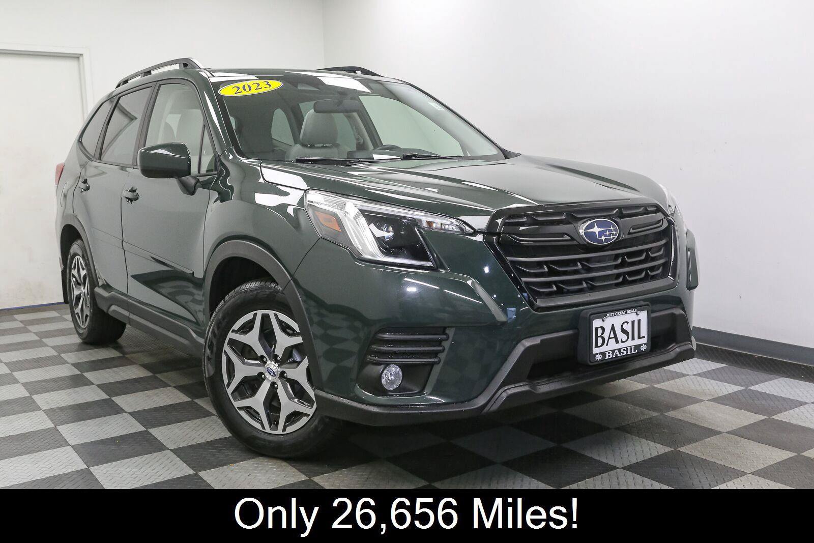 Used 2023 Subaru Forester Premium AWD/4WD image 2