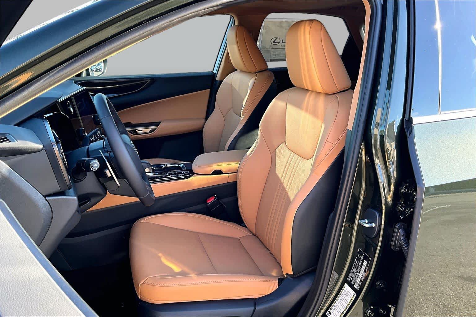 New 2026 Lexus NX 350 AWD image 18