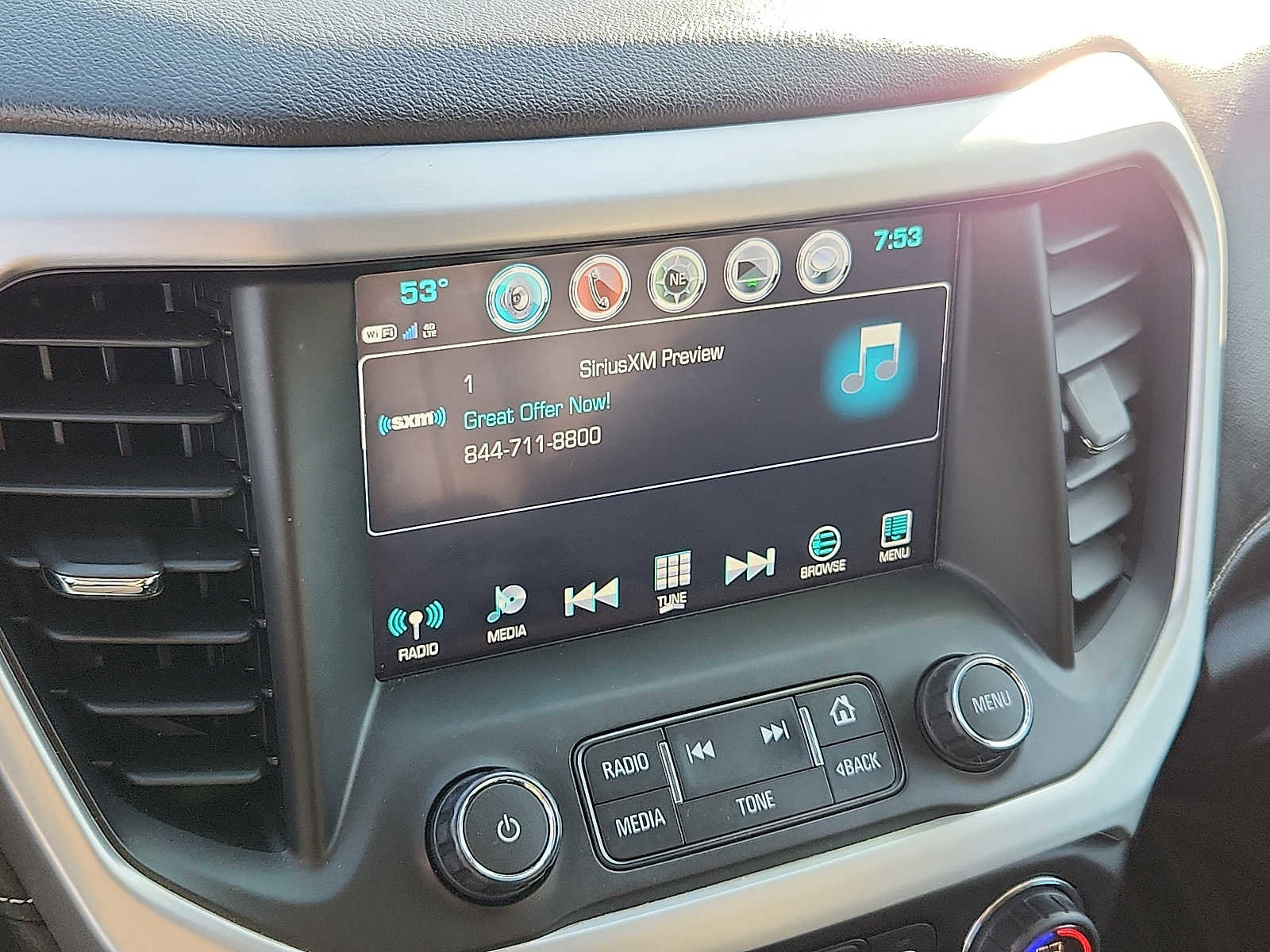 Used 2019 GMC Acadia SLT w/ LPO, Floor Liner Package AWD/4WD image 16