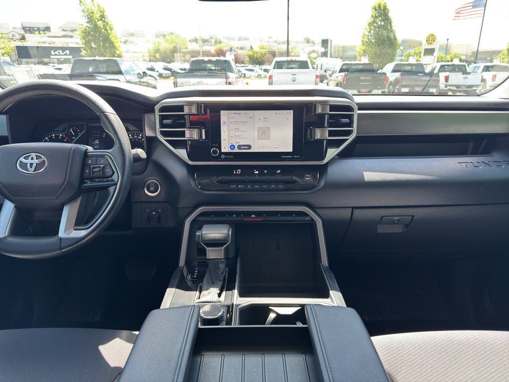 Used 2022 Toyota Tundra SR5 AWD/4WD image 9
