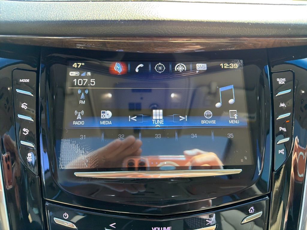 Used 2018 Cadillac Escalade Premium Luxury AWD/4WD image 45