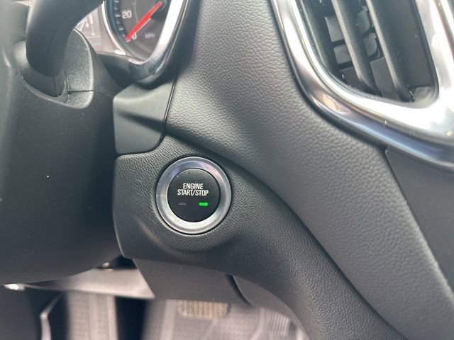 Used 2023 Chevrolet Equinox LT AWD/4WD image 19