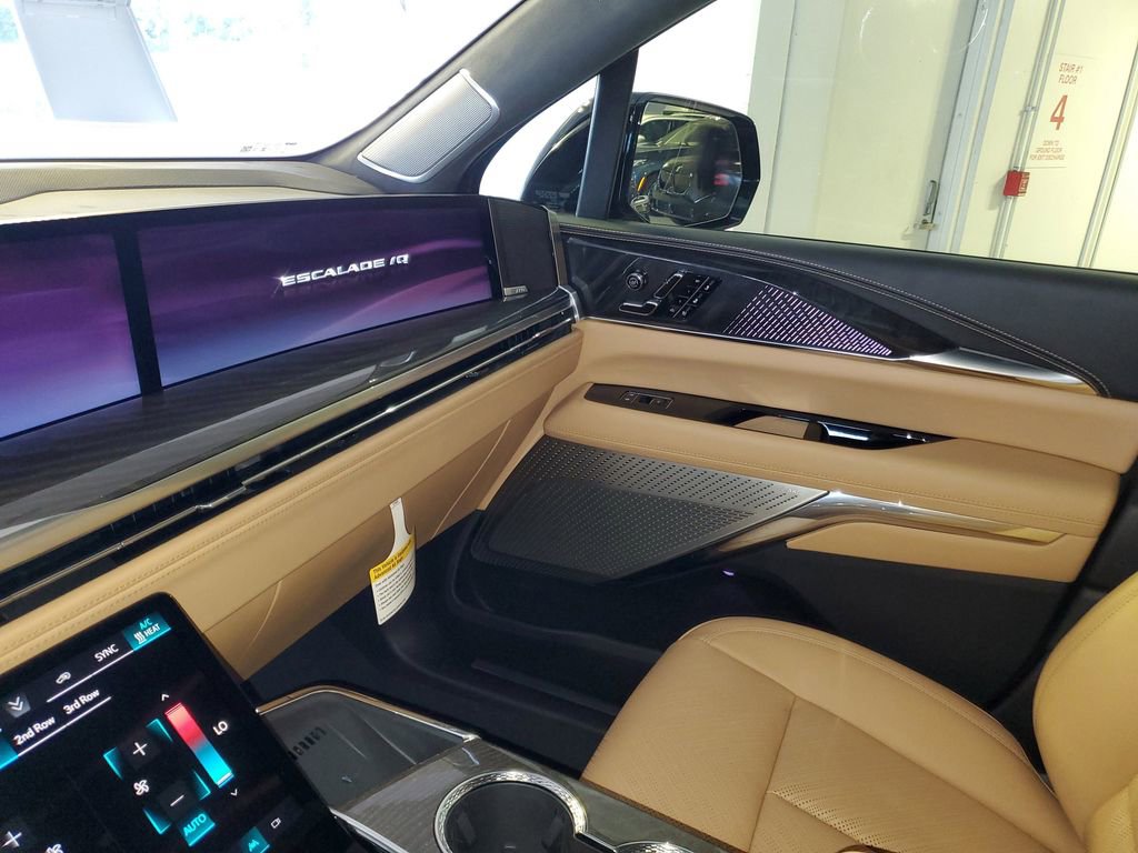New 2026 Cadillac Escalade IQ Luxury 2 image 20