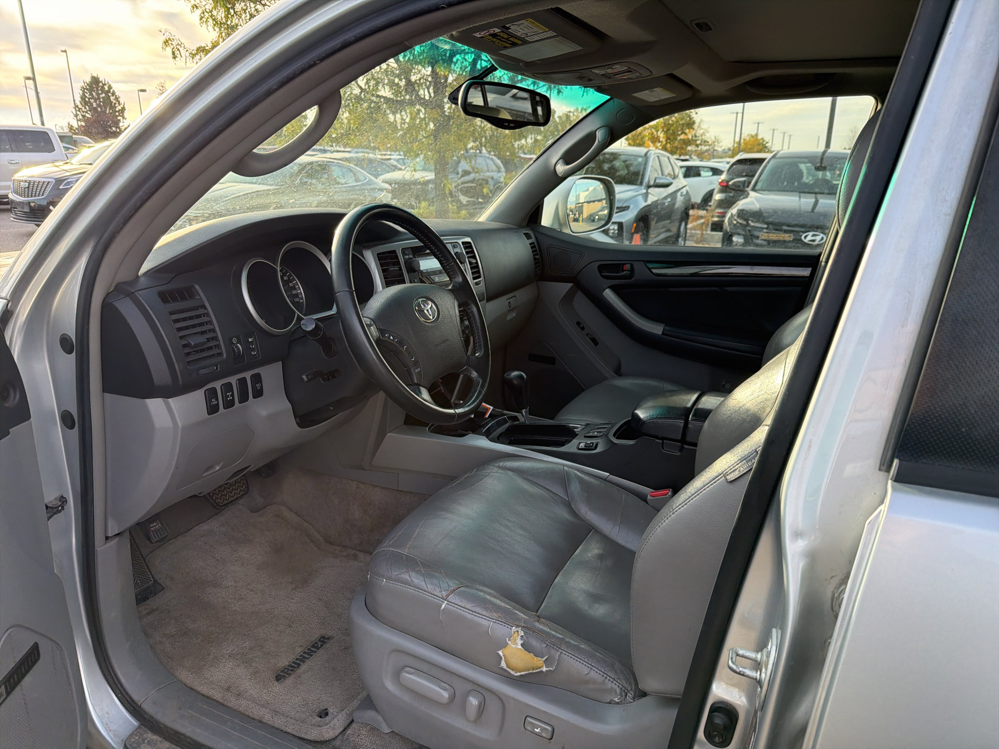 Used 2006 Toyota 4Runner Limited AWD/4WD image 6