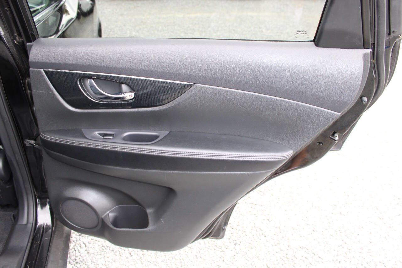 Used 2014 Nissan Rogue SL w/ SL Premium Package AWD/4WD image 26