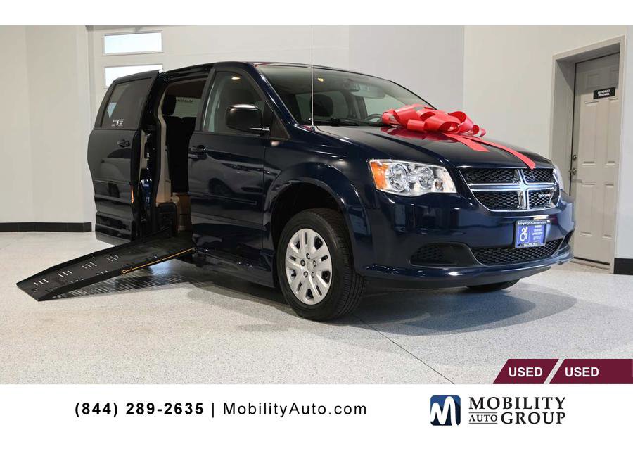 Used 2017 Dodge Grand Caravan SE w/ Power Window Group image 1