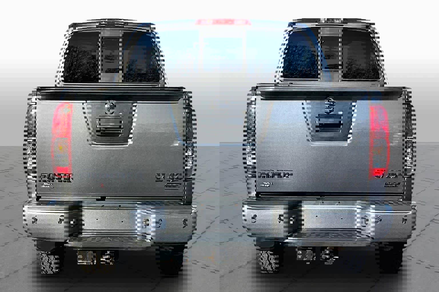 Used 2021 Nissan Frontier SV w/ Midnight Edition Floor Mats AWD/4WD image 5