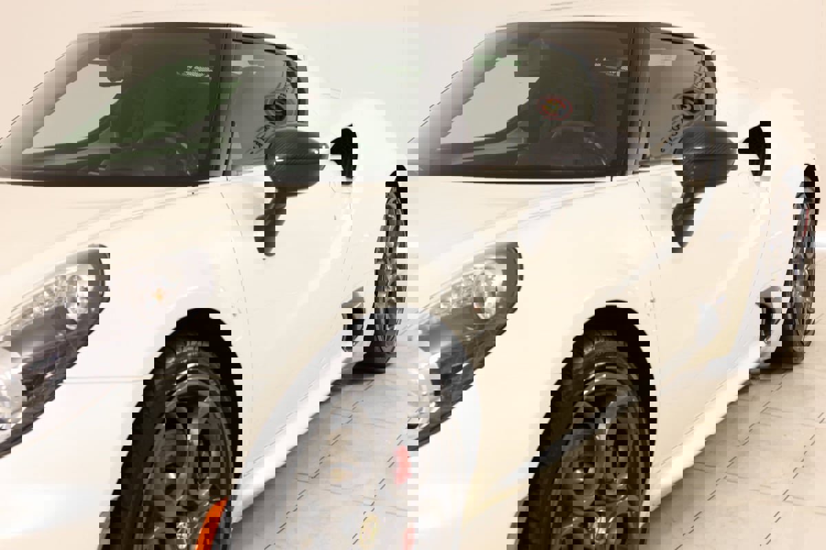 Used 2015 Alfa Romeo 4C Coupe w/ Leather Interior Group image 28