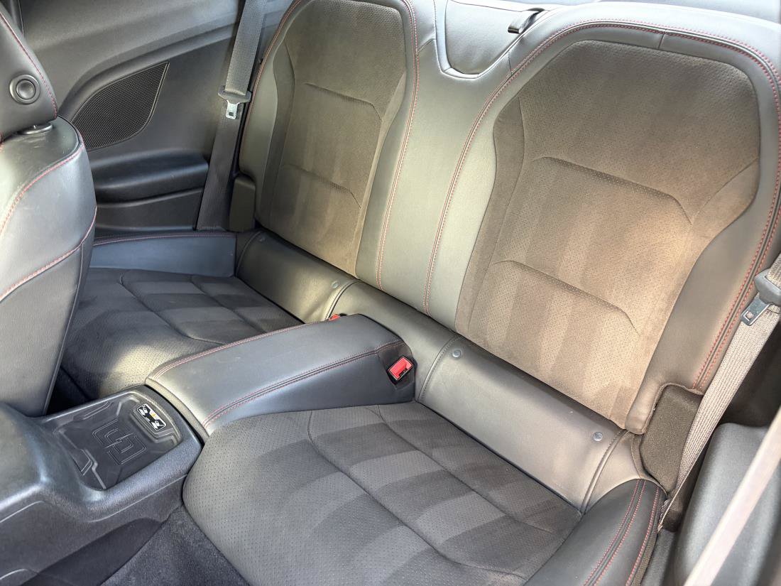 Used 2018 Chevrolet Camaro ZL1 RWD image 15
