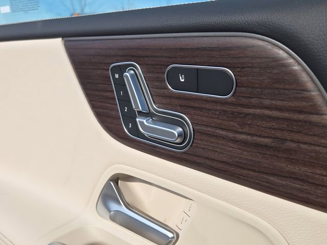 New 2026 Mercedes-Benz GLB 250 4MATIC image 23