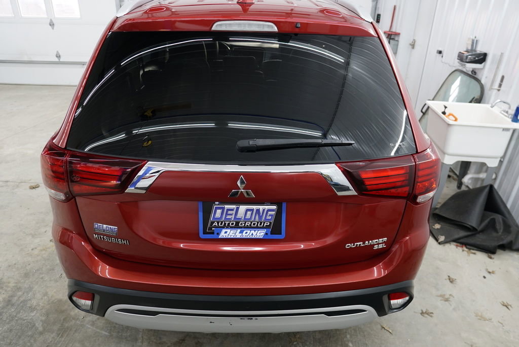 Used 2019 Mitsubishi Outlander SEL AWD/4WD image 13