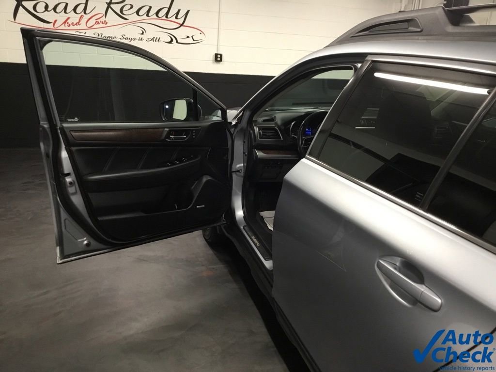 Used 2018 Subaru Outback 2.5i Limited AWD/4WD image 21