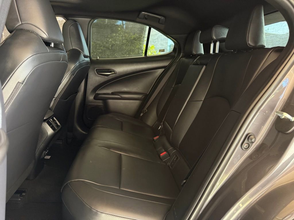 Certified 2024 Lexus UX 250h FWD image 19