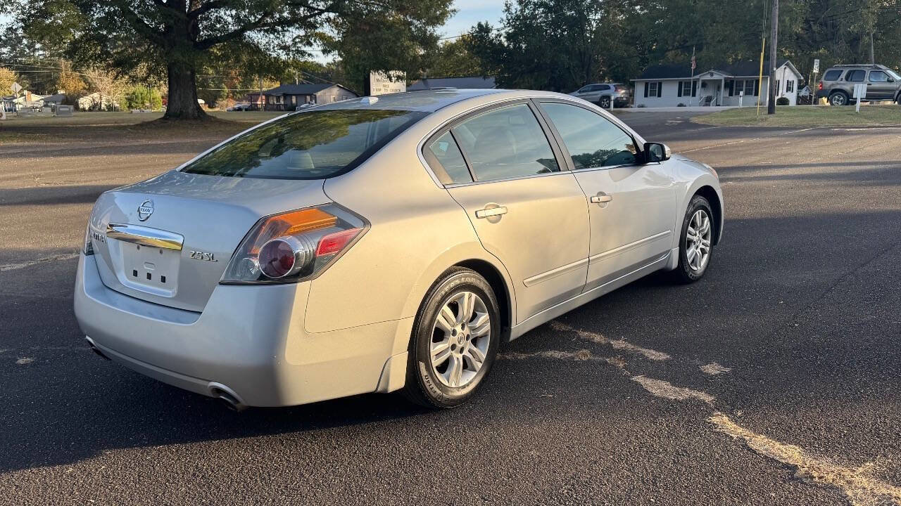 Used 2011 Nissan Altima 2.5 SL w/ 2.5SL Pkg image 8