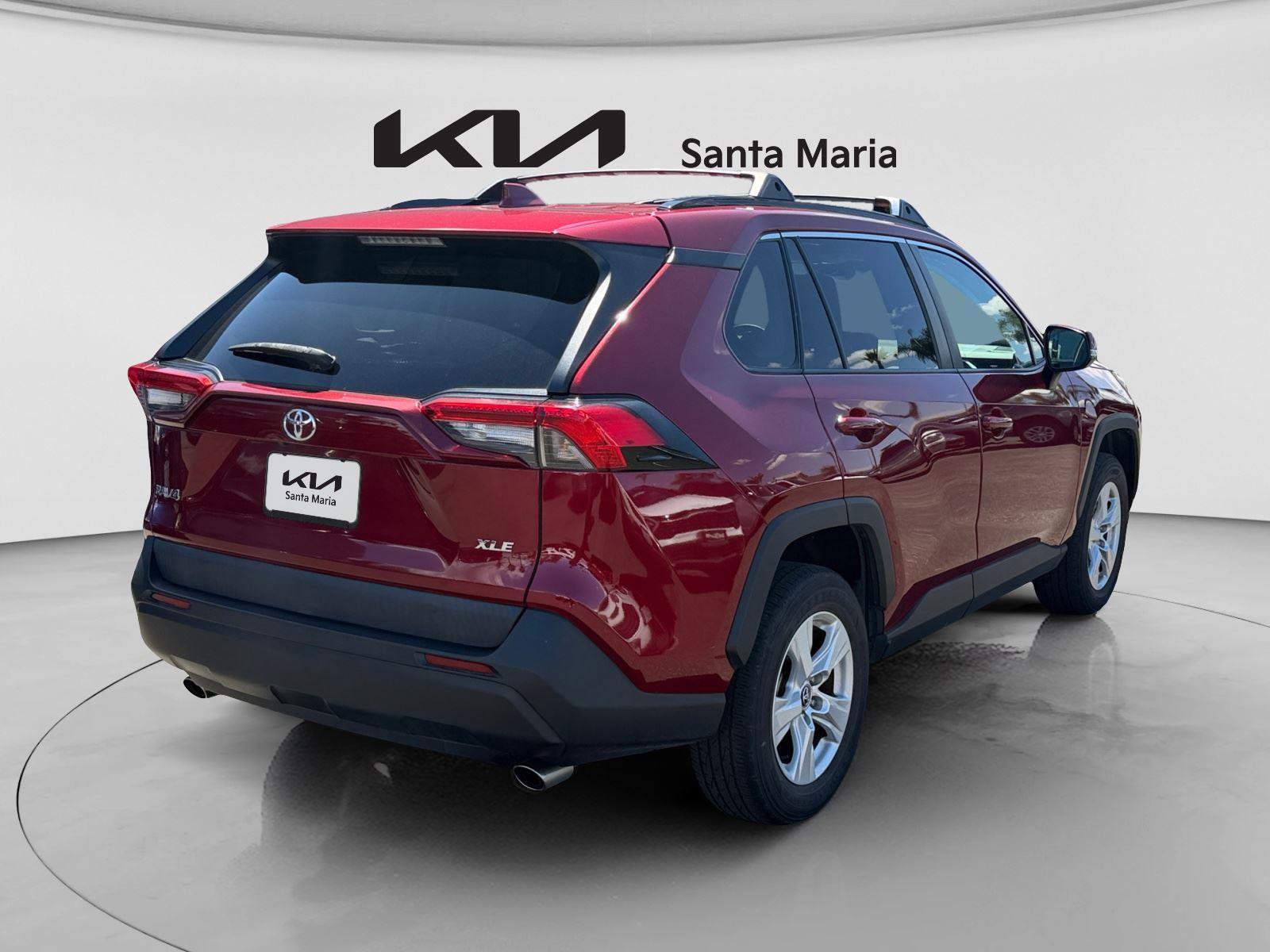 Used 2020 Toyota RAV4 XLE w/ Convenience Package image 8