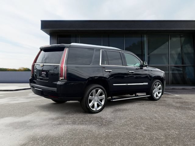 Used 2016 Cadillac Escalade Premium AWD/4WD image 5