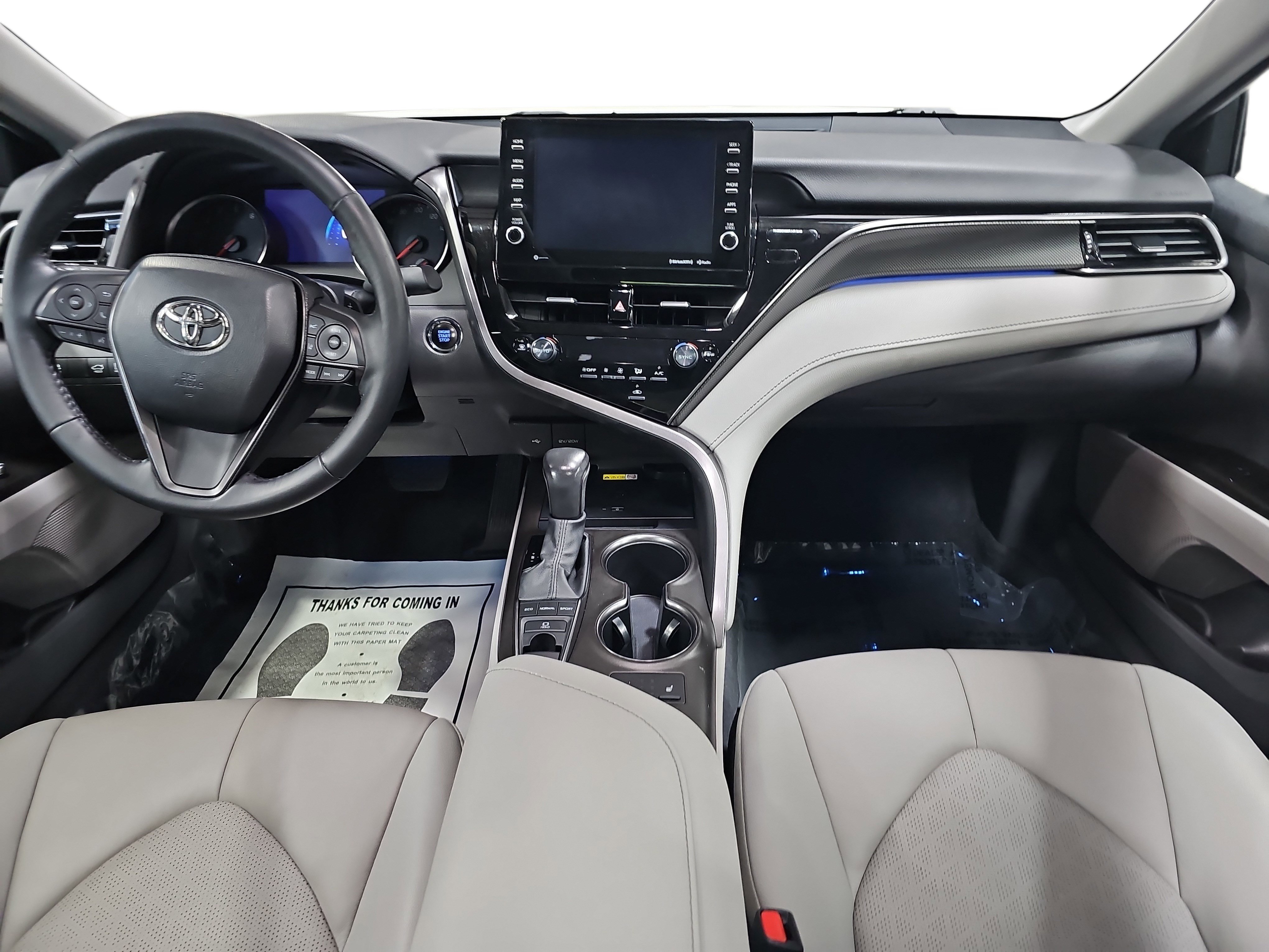 Used 2023 Toyota Camry XSE image 9