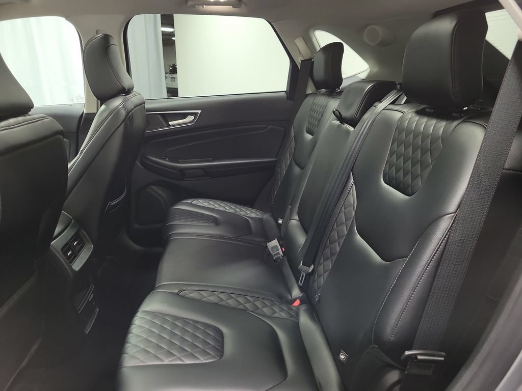 Used 2023 Ford Edge Titanium AWD/4WD image 19