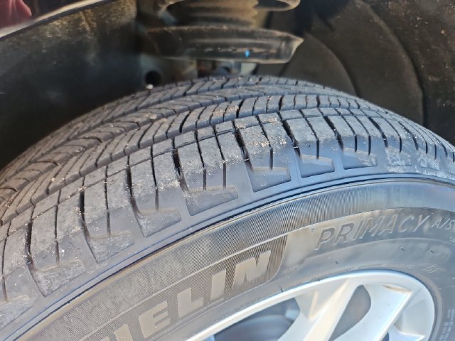 Used 2024 Chevrolet Equinox LT FWD image 27