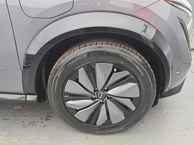 Used 2023 Nissan Ariya FWD image 12