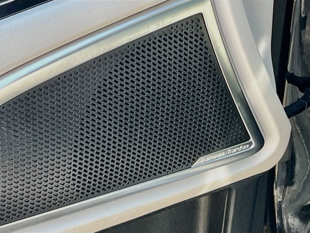 Used 2021 Kia Telluride SX w/ SX Prestige Package AWD/4WD image 19