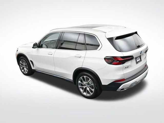New 2026 BMW X5 xDrive50e image 25