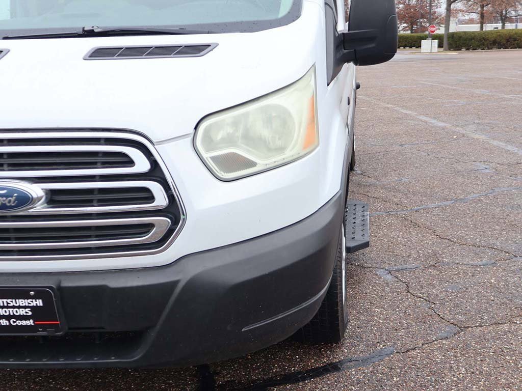 Used 2015 Ford Transit 350 XLT image 9