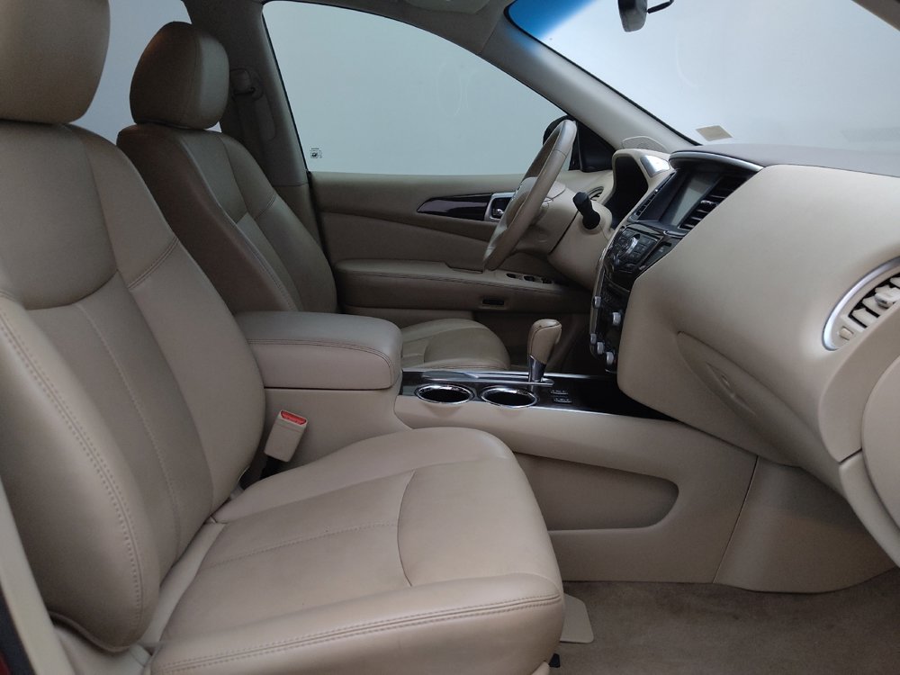 Used 2015 Nissan Pathfinder SL w/ SL Tech Package image 21
