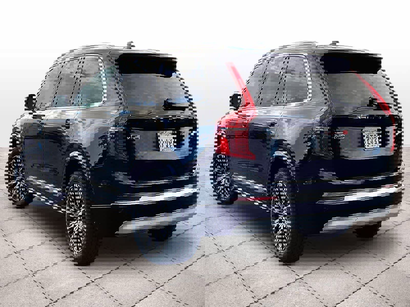 Used 2022 Volvo XC90 T8 Inscription image 15