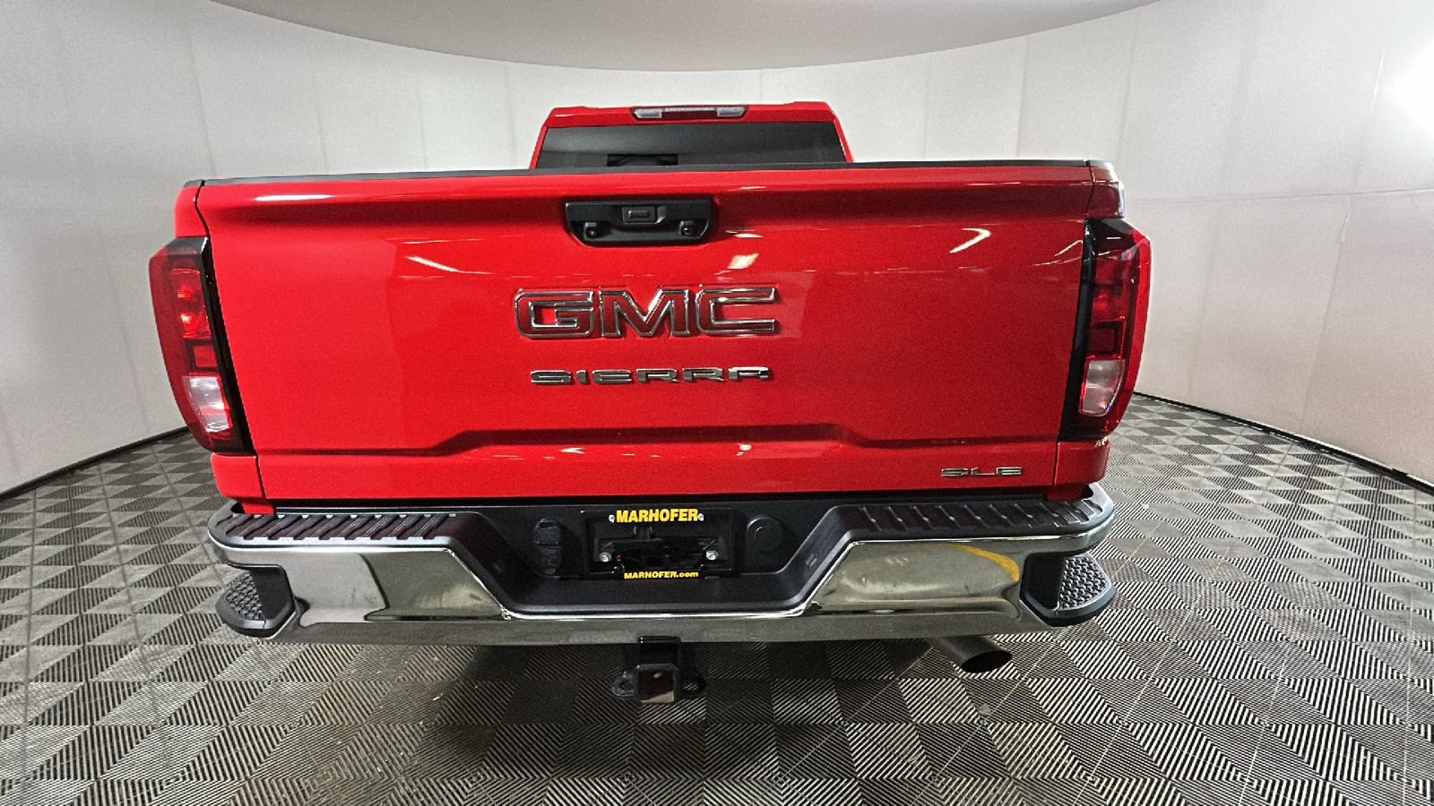 Used 2026 GMC Sierra 2500 SLE w/ SLE Value Package; AWD/4WD image 4