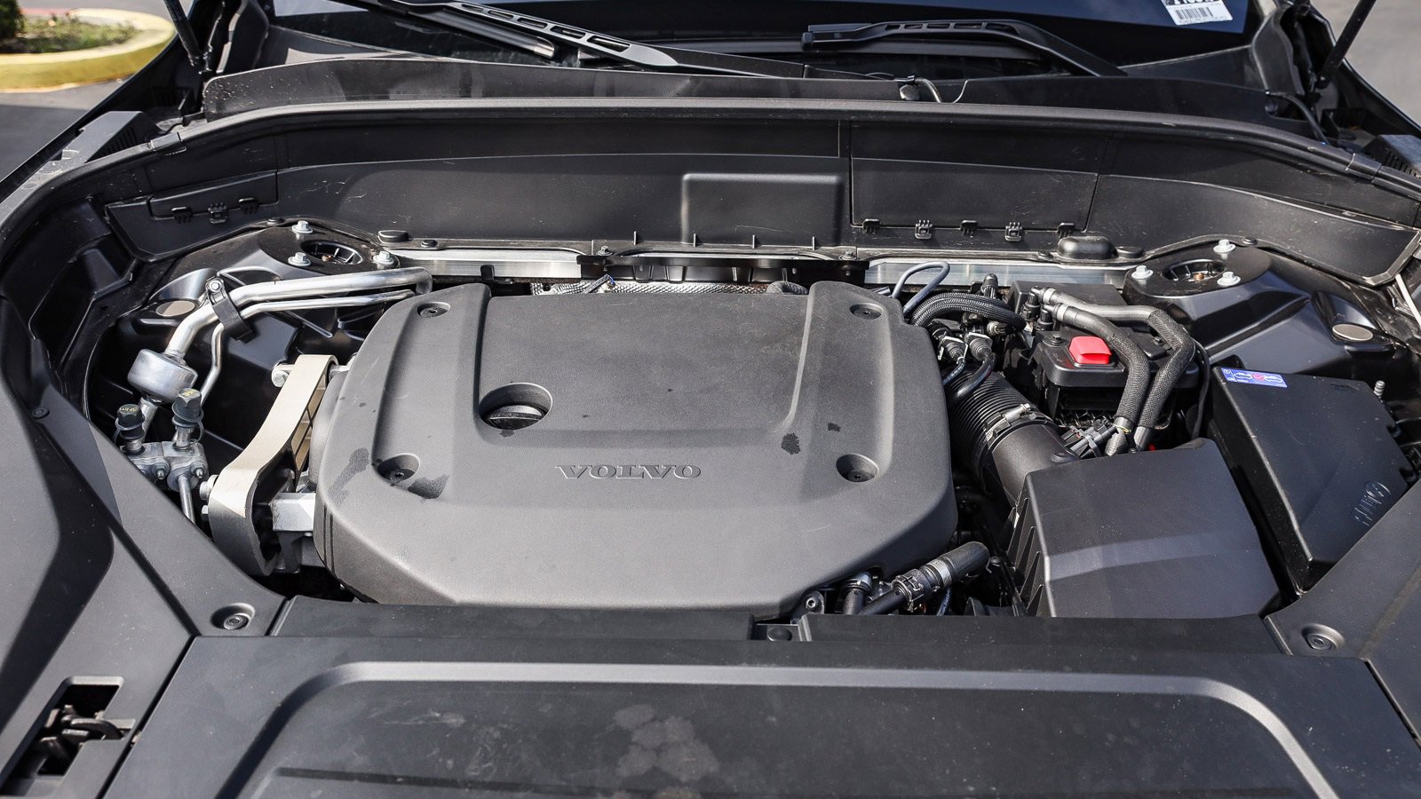 Used 2025 Volvo XC90 B6 Ultra image 28