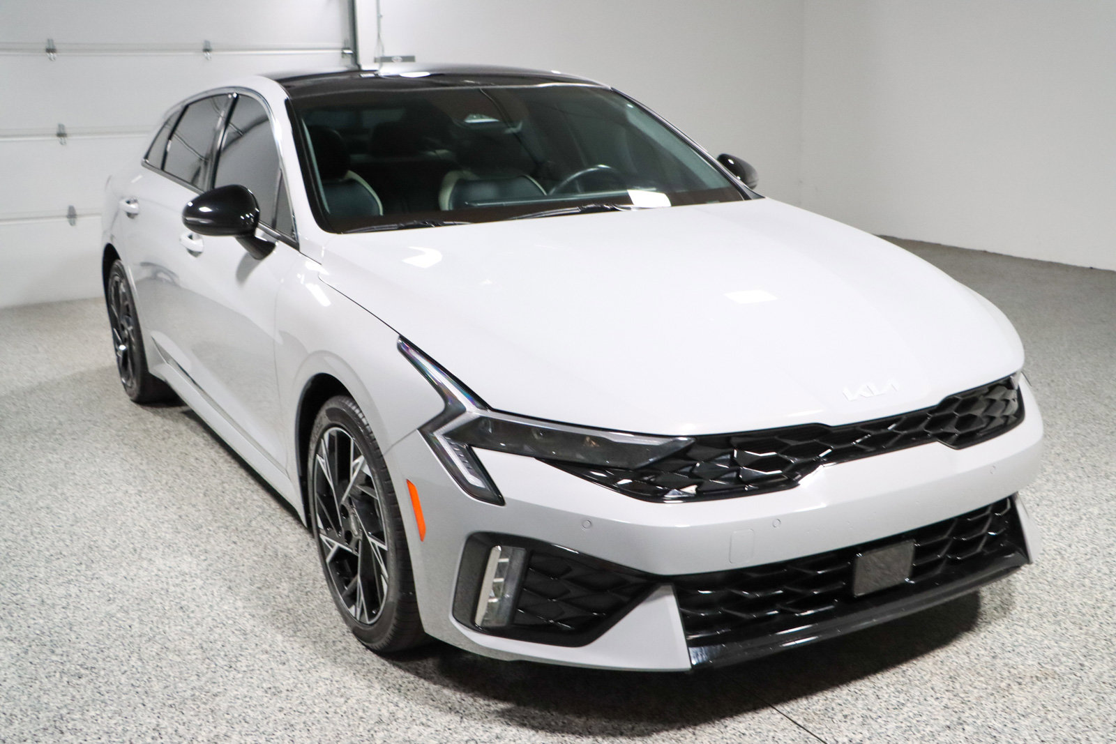 Used 2025 Kia K5 GT-Line w/ GT-Line Premium Package FWD image 5