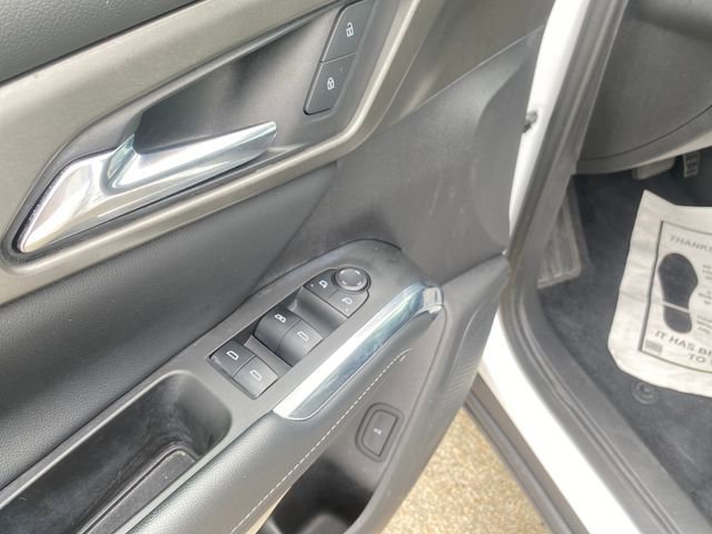 Used 2025 Chevrolet Traverse LT FWD image 14