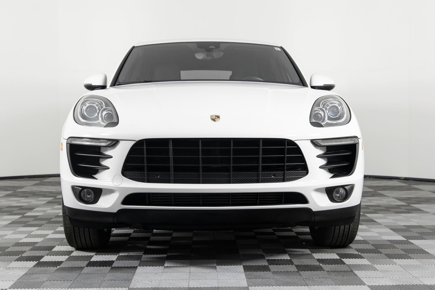 Used 2018 Porsche Macan Sport Edition image 12
