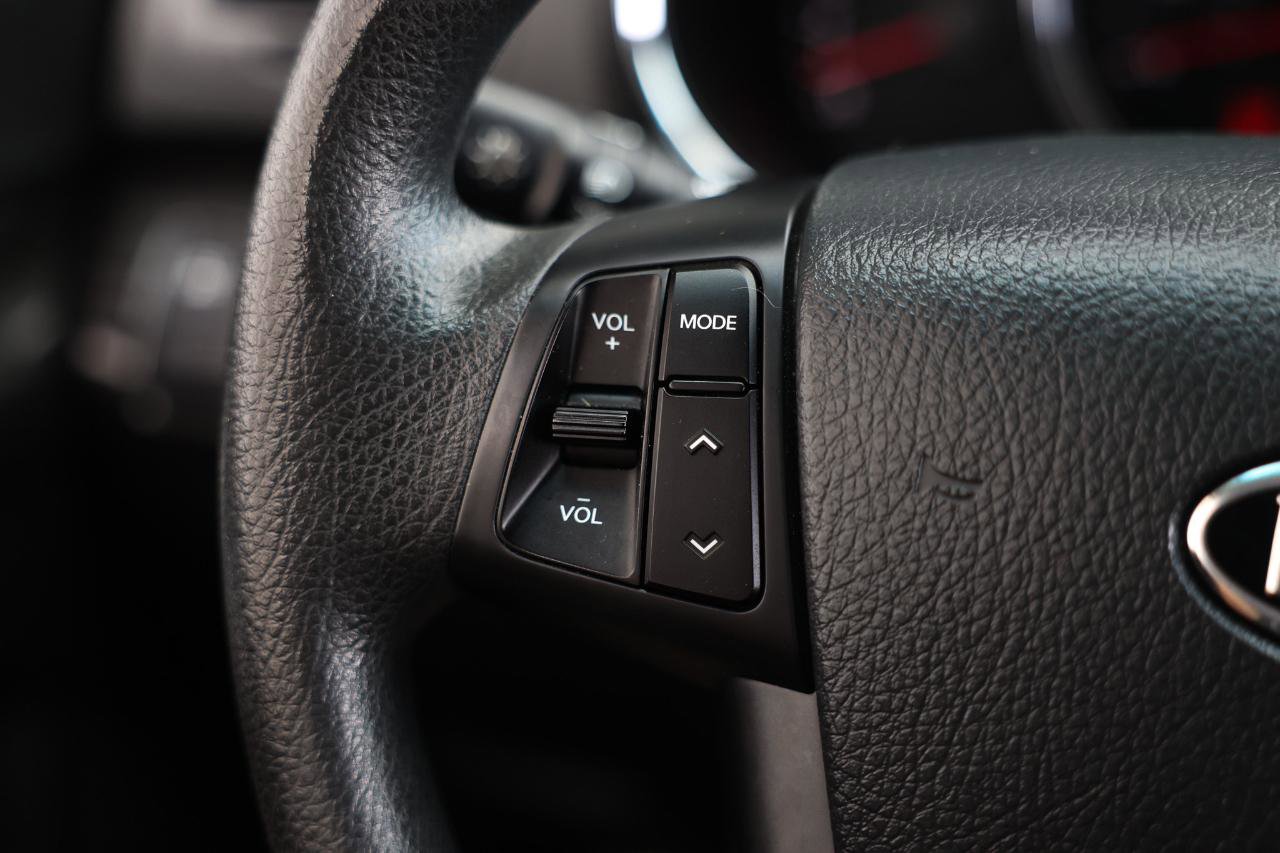 Used 2011 Kia Sorento 2WD image 25