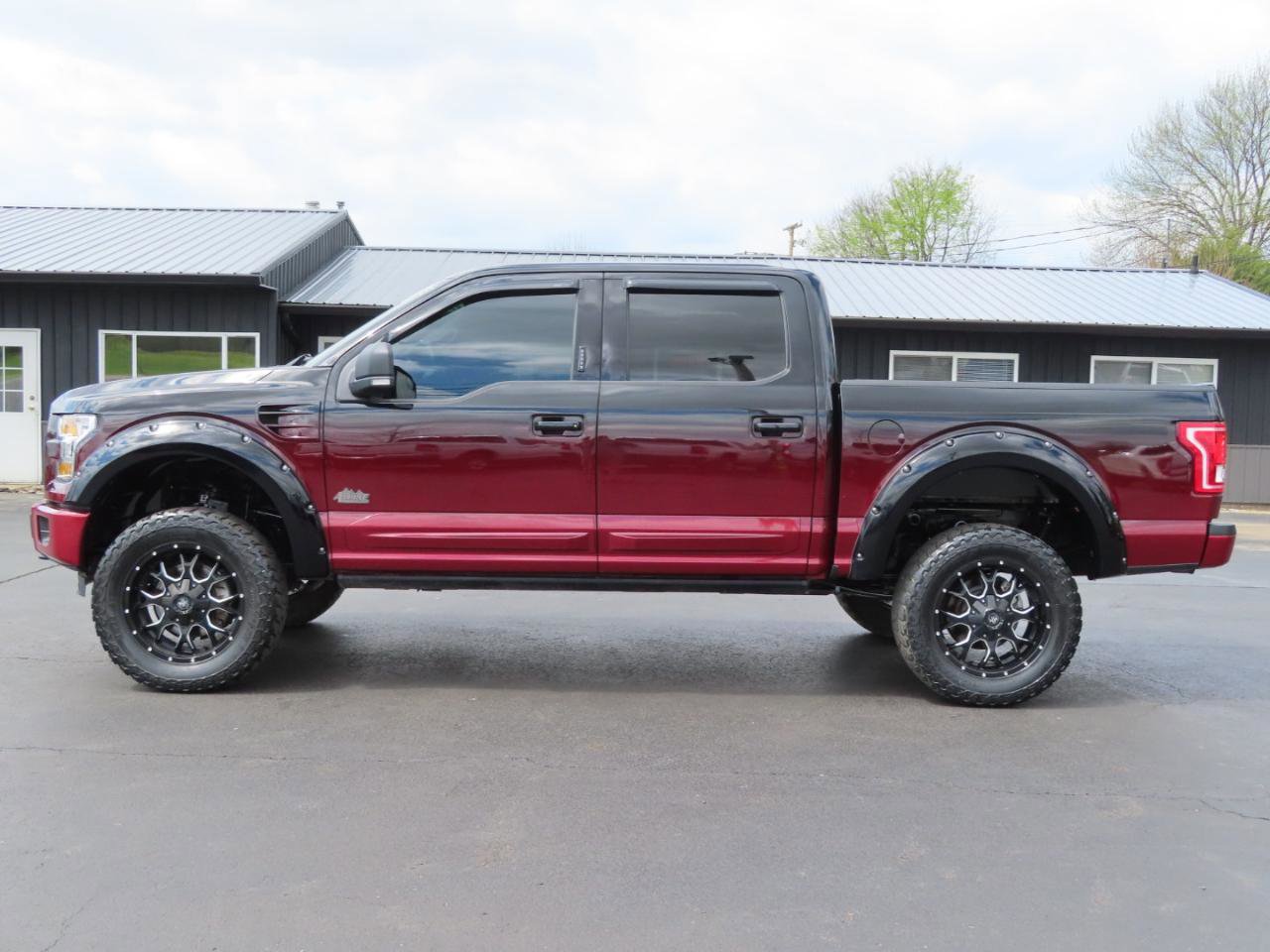 Used 2016 Ford F150 XLT w/ Equipment Group 302A Luxury AWD/4WD image 3