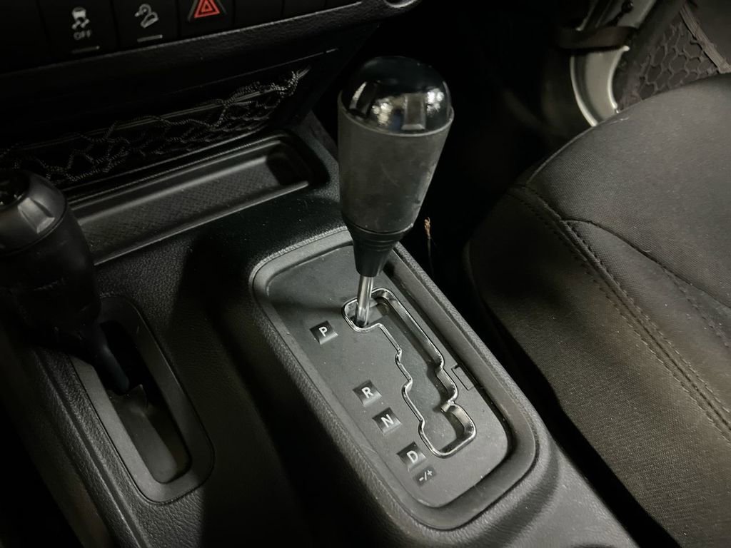 Used 2015 Jeep Wrangler Unlimited Sport w/ Trailer Tow Group image 11